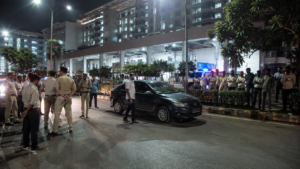 रायपुर AIIMS के सामने विवाद के बाद कार की चपेट में आए युवक की मौत